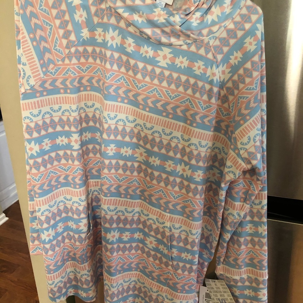 Beautiful NWT amber hoodie